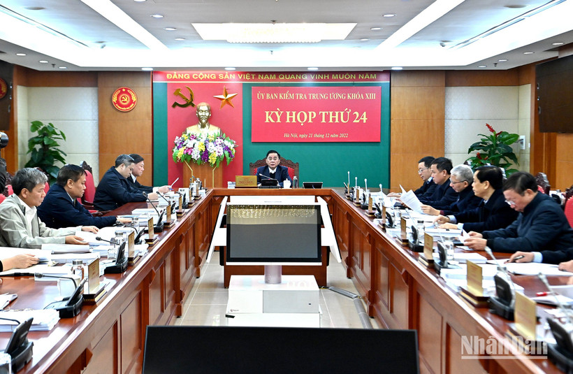 Tại kỳ họp thứ 24, Ủy ban Kiểm tra Trung ương đề nghị Bộ Chính trị, Ban Bí thư xem xét, thi hành kỷ luật Ban Cán sự đảng Bộ Ngoại giao và một số đảng viên vi phạm. (Ảnh: ĐĂNG KHOA)