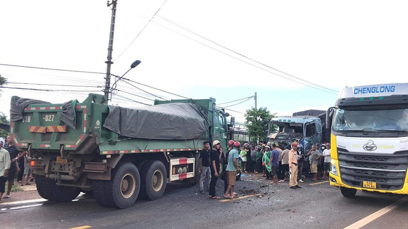Hiện trường vụ tai nạn giao thông làm 3 người của Câu lạc bộ bóng đá Hoàng Anh Gia Lai tử vong ngày 12/8/2023.