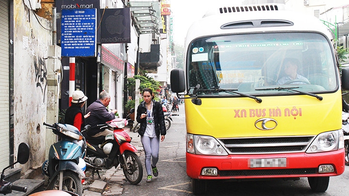 Bất hợp lý ở điểm chờ xe bus