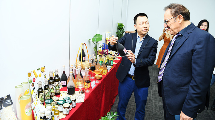 Ông Riccardo Cozzo đánh giá cao tiềm năng các sản phẩm nông sản Việt Nam.