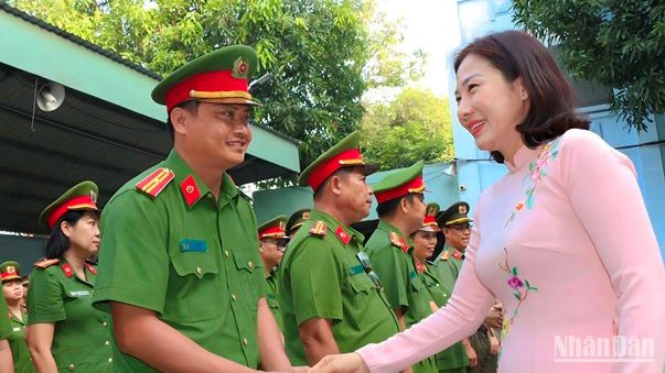 Lãnh đạo huyện Củ Chi thăm, động viên các lực lượng ngày ra quân