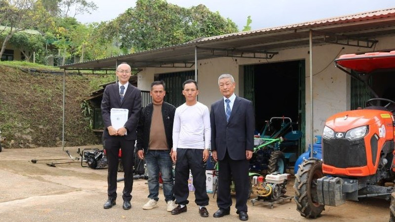 Nhiều hộ dân đã và đang tham gia dự án và một số hộ dân bày tỏ sự quan tâm với mô hình canh tác và đang chuẩn bị cho việc ký hợp đồng hỗ trợ canh tác cùng dự án. 4-318.jpg