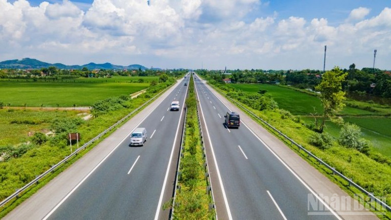 Tuyến cao tốc Cầu Giẽ-Ninh Bình đã được xây dựng lâu năm. ndo_br_cao-toc-cau-gie-ninh-binh-2-3320.jpg