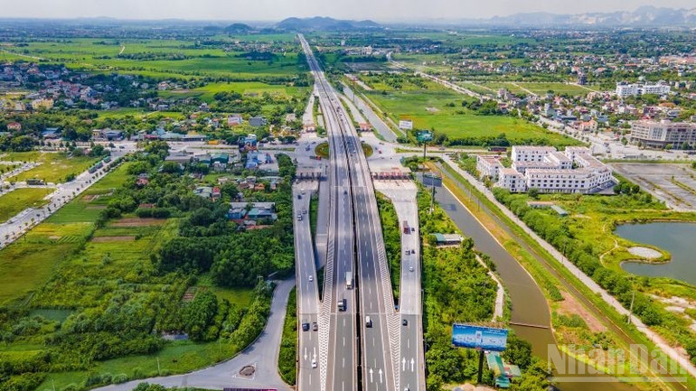 Phương án tổ chức giao thông này nhằm mục đích phục vụ thi công giai đoạn 3 dự án đầu tư xây dựng nút giao Phú Thứ và tuyến đường kết nối tại xã Tiên Hiệp, thành phố Phủ Lý (cũ). ndo_br_cao-toc-cau-gie-ninh-binh-3-3089.jpg