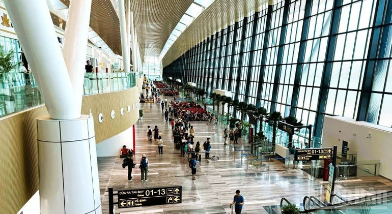 Việc tập trung hoạt động bay quốc tế tại một cảng trung tâm duy nhất là yếu tố then chốt để hình thành và duy trì năng lực trung chuyển hàng không hiệu quả. ndo_br_img-9873.jpg