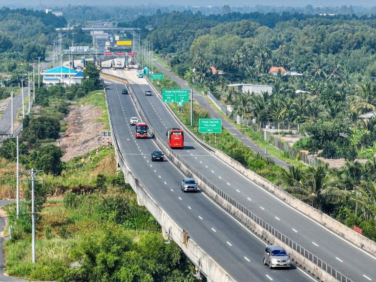 Toàn bộ kinh phí nghiên cứu, khảo sát,... do Tập đoàn Đèo Cả tự chi trả. gen-h-z6812550574188-ff3c73905bfcfccd23b994755acf7b8b.jpg