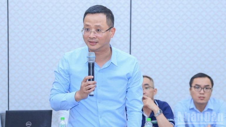 Cục trưởng Hàng không Việt Nam Uông Việt Dũng phát biểu ý kiến. ndo_br_gen-h-z6980426495566-13782ebb813d7aa5f7276f0c4e78af8c-2949.jpg