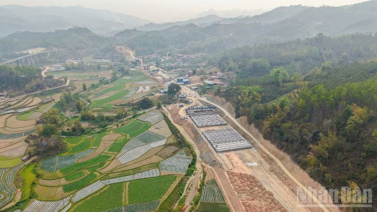 Với mô hình PPP++, các đơn vị tham gia với vai trò nhà đầu tư, đồng thời là nhà thầu, nên phải xác lập được trách nhiệm trong suốt thời gian vòng đời dự án. ndo_br_gen-h-z6514001072737-21e61b1c69ac259adf80a9992a13c2f8.jpg