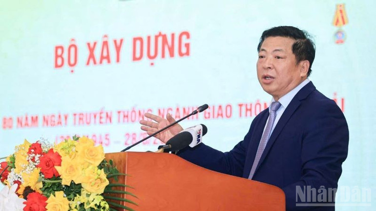 Bộ trưởng Xây dựng Trần Hồng Minh. ndo_br_gen-h-z6945935403868-4c58ac63fb8b367c0a155c74096ad672-6113.jpg