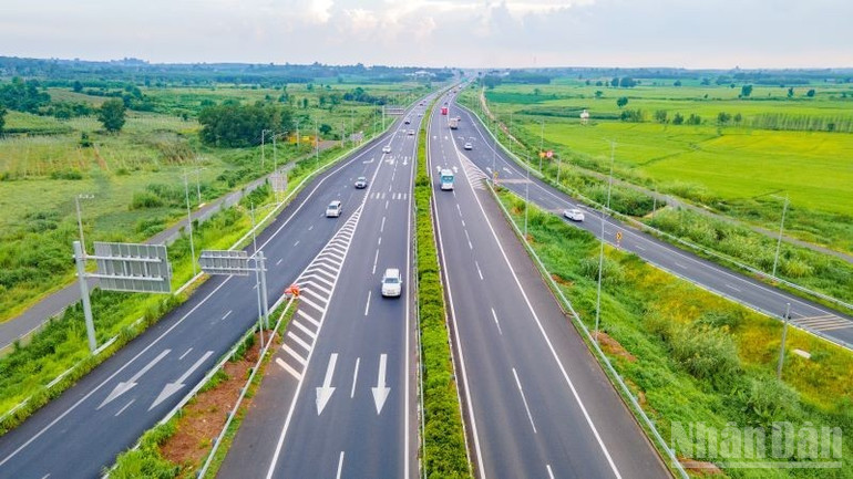 Tuyến cao tốc Thành phố Hồ Chí Minh-Long Thành-Dầu Giây. ndo_br_tphcm-long-thanh-dau-giay-9607.jpg