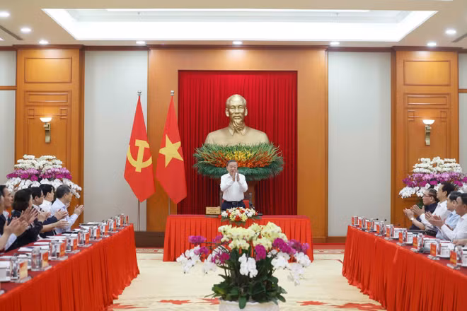 Tổng Bí thư, Chủ tịch nước Tô Lâm, Trưởng Ban Chỉ đạo chủ trì phiên họp. (Ảnh: Thống Nhất/TTXVN)