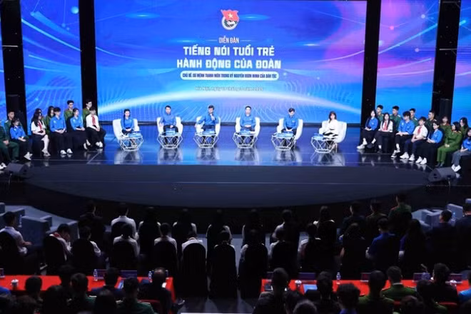Diễn đàn được tổ chức theo hình thức trực tiếp kết hợp trực tuyến. (Ảnh: TTXVN).