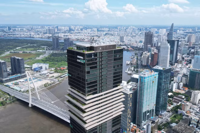 Thành phố Hồ Chí Minh: Chuyển hóa thách thức thành động lực phát triển