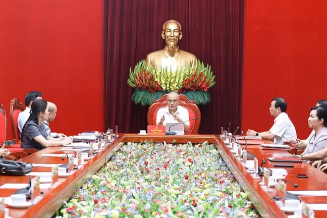 Ban Thường vụ Tỉnh ủy Phú Thọ họp, cho ý kiến về công tác xây dựng Đảng.