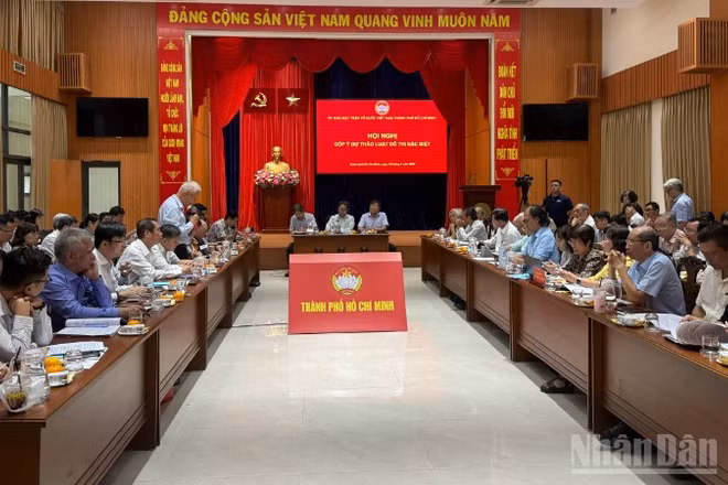 Toàn cảnh hội thảo.