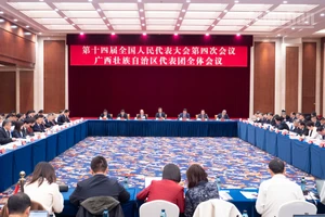 Phiên họp toàn thể của Đoàn đại biểu Quốc hội Quảng Tây, Trung Quốc.