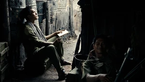 Cảnh trong phim "Mưa đỏ". (Ảnh: Glaxy Studio)
