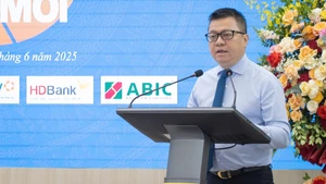 Tổng Biên tập Lê Quốc Minh phát biểu tại Lễ phát động Cuộc thi. (Ảnh: SƠN TÙNG)