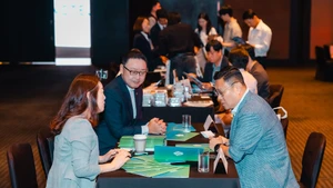 Các doanh nghiệp du lịch Việt Nam và Hàn Quốc trao đổi hợp tác. (Ảnh: Ban Tổ chức)