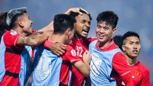 Cầu thủ Nguyễn Xuân Son khoác áo đội tuyển Việt Nam trong giải đấu AFF Cup 2024. (Ảnh THÀNH ĐẠT)