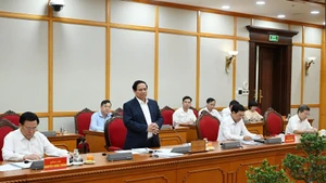Thủ tướng Phạm Minh Chính phát biểu tại buổi làm việc với ban Ban Thường vụ Tỉnh An Giang.