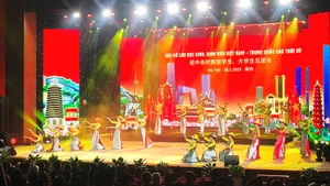 Bản sắc văn hóa đã được Việt Nam đưa vào sáng tạo và biểu diễn nghệ thuật để tiếp đón bạn bè quốc tế. Ảnh: HOÀNG HOA