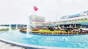 Bệnh viện Nhi Trung ương cơ sở 2 với không gian xanh, hiện đại.