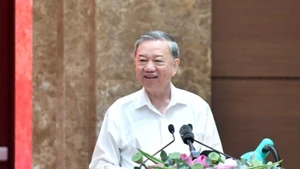 Tổng Bí thư Tô Lâm phát biểu chỉ đạo tại buổi làm việc với Ban Thường vụ Thành ủy Hà Nội. (Ảnh: ĐĂNG KHOA)