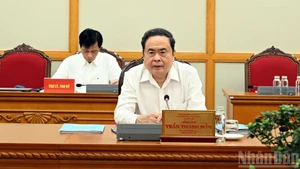 Chủ tịch Quốc hội Trần Thanh Mẫn phát biểu mở đầu cuộc làm việc với Ban Thường vụ Tỉnh ủy Lai Châu.