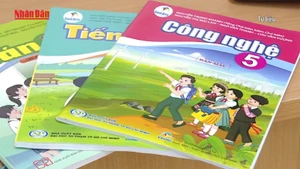 [Video] Sửa chương trình và sách giáo khoa sau sáp nhập tỉnh, thành