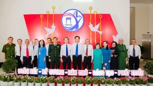 Các đại biểu chụp hình tại đại hội (Ảnh: Xuân Đoàn)