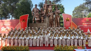 Công an Thành phố Hồ Chí Minh vinh danh 80 cán bộ, chiến sĩ tiêu biểu trong lực lượng.
