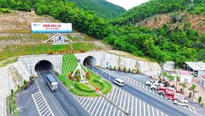 Công trình hầm đường bộ qua Đèo Cả.