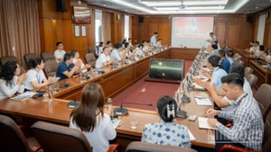 Cảng Hàng không quốc tế Nội Bài đã chủ trì Hội nghị hiệp đồng khai thác với sự tham gia của các đơn vị trong ngành nhằm xây dựng phương án linh hoạt phù hợp với giai đoạn này.
