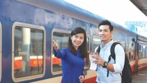 Ngành đường sắt triển khai ưu đãi giảm 10% giá vé cho học sinh thi đại học.