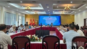 Hội thảo với chủ đề: “Hoàn thiện mô hình tổ chức và hoạt động của Liên minh Hợp tác xã Việt Nam trong tình hình mới”.