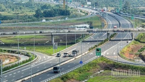 Một đoạn tuyến dự án đường cao tốc Trung Lương-Mỹ Thuận.