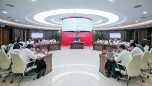 Ban Chỉ đạo dự án đường cao tốc Đồng Đăng (Lạng Sơn)-Trà Lĩnh (Cao Bằng) họp bàn thảo các giải pháp hữu hiệu đẩy nhanh tiến độ thi công dự án, kế hoạch triển khai giai đoạn 2 và các tuyến kết nối.