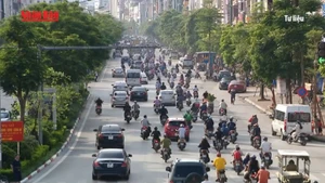 [Video] Hà Nội nghiên cứu hỗ trợ thu đổi 450.000 xe máy xăng trong Vành đai 1