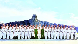 Tượng đài Mẹ Việt Nam Anh hùng trở thành địa chỉ đỏ giáo dục lòng yêu nước.