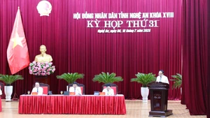Kỳ họp giữa năm 2025 của Hội đồng nhân dân tỉnh Nghệ An xem xét, quyết nghị nhiều vấn đề quan trọng.