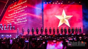 Chương trình “Tổ quốc trong tim”. (Ảnh: Thành Đạt)