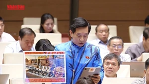 [Video] Đề xuất chuyển đổi trụ sở dôi dư sau sáp nhập thành thư viện, bãi đỗ xe thông minh