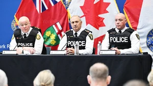 Các đơn vị cảnh sát Canada họp báo liên quan vụ việc. Ảnh: CBC