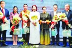 Nhiều đơn vị, cá nhân được khen thưởng do làm tốt công tác kết nối vận động viện trợ từ các tổ chức phi chính phủ nước ngoài trên địa bàn thành phố.