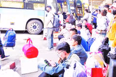 Giá xăng dầu tăng tác động không nhỏ đến hoạt động sản xuất, kinh doanh, nhất là “biến số lớn” đối với ngành vận tải.