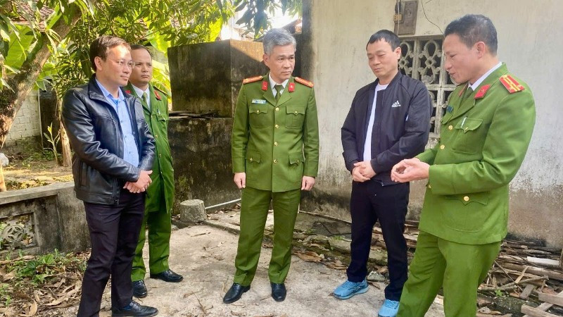 Đại tá Nguyễn Anh Tuấn, Phó Giám đốc Công an tỉnh Thanh Hóa chỉ đạo tại hiện trường.
