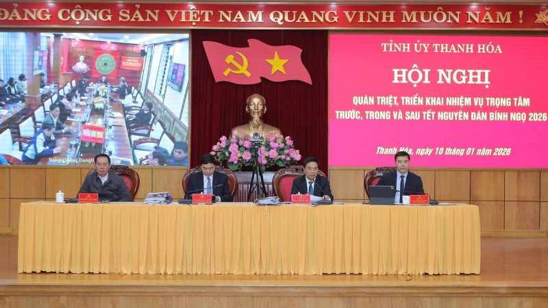 Lãnh đạo Tỉnh ủy Thanh Hóa chủ trì hội nghị.