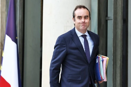 Thủ tướng Pháp Sebastien Lecornu tại Paris ngày 10/9/2025. (Ảnh: THX/TTXVN)