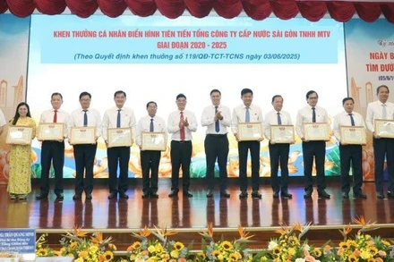 Khen thưởng cá nhân điển hình tiên tiến của Tổng Công ty Cấp nước Sài Gòn giai đoạn 2020-2025.